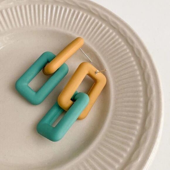 Geometric earrings  - Picture 2 of 6